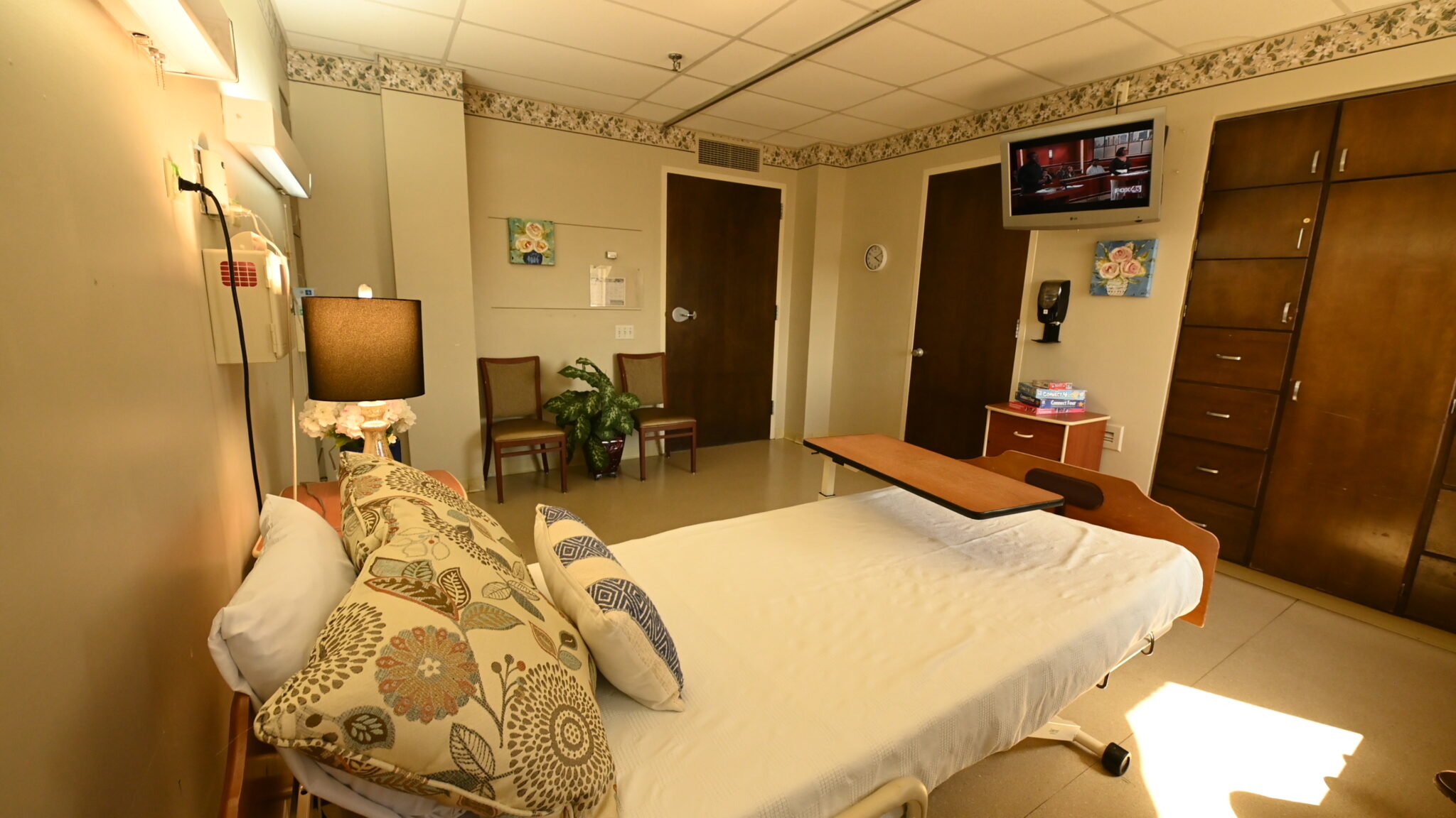 AHC Knoxville - Resident Room (large) 6